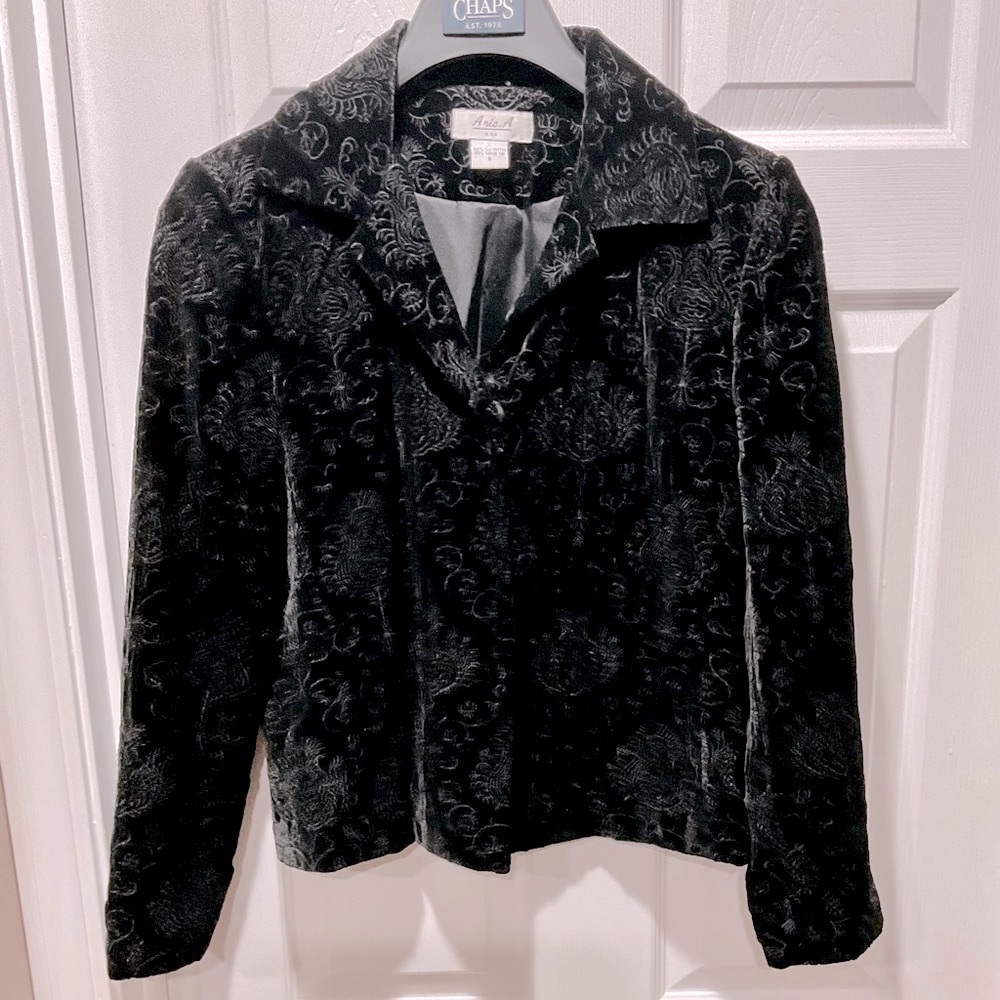 Beautiful patterned velour blazer jacket coat